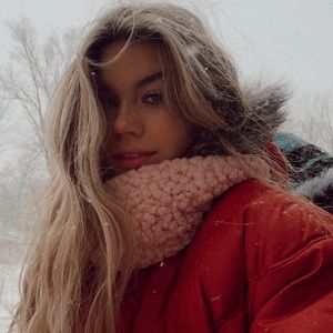 Meet your Posher, Kaia